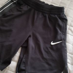 Girls Nike basketball shorts